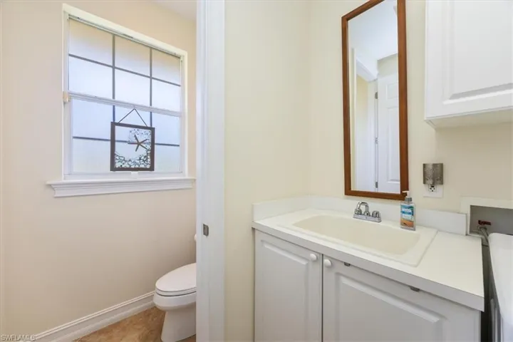 3984  Stonesthrow  CT, Naples, FL 34109
