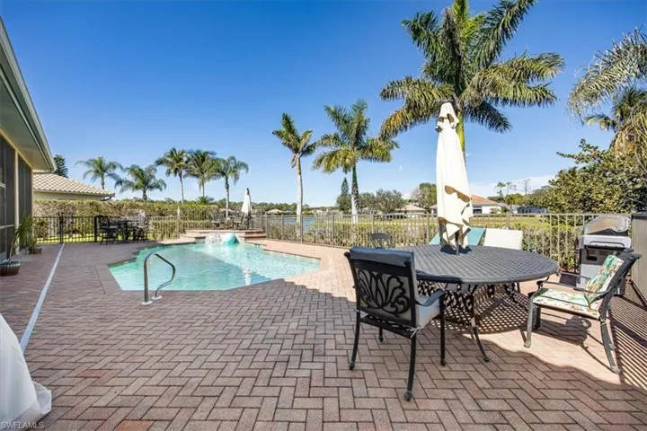 3984  Stonesthrow  CT, Naples, FL 34109
