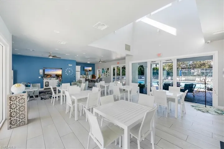 3984  Stonesthrow  CT, Naples, FL 34109