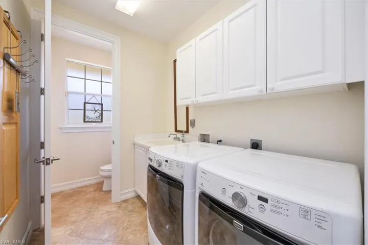 3984  Stonesthrow  CT, Naples, FL 34109