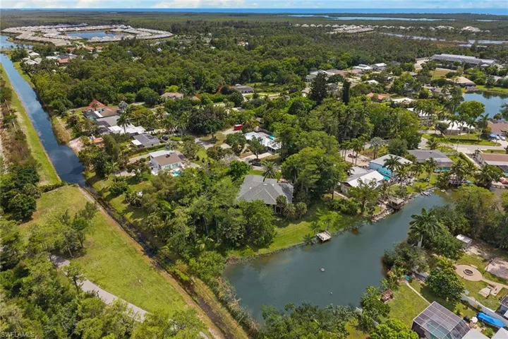 61 Constitution Dr, Naples, Florida 34112