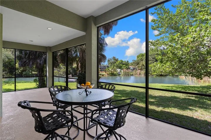 61 Constitution Dr, Naples, Florida 34112