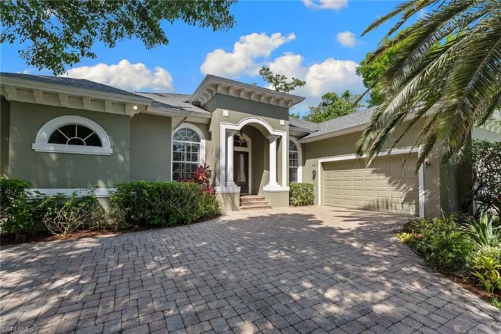 61 Constitution Dr, Naples, Florida 34112