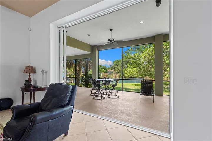 61 Constitution Dr, Naples, Florida 34112