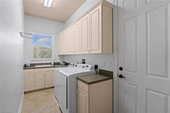 61 Constitution Dr, Naples, Florida 34112