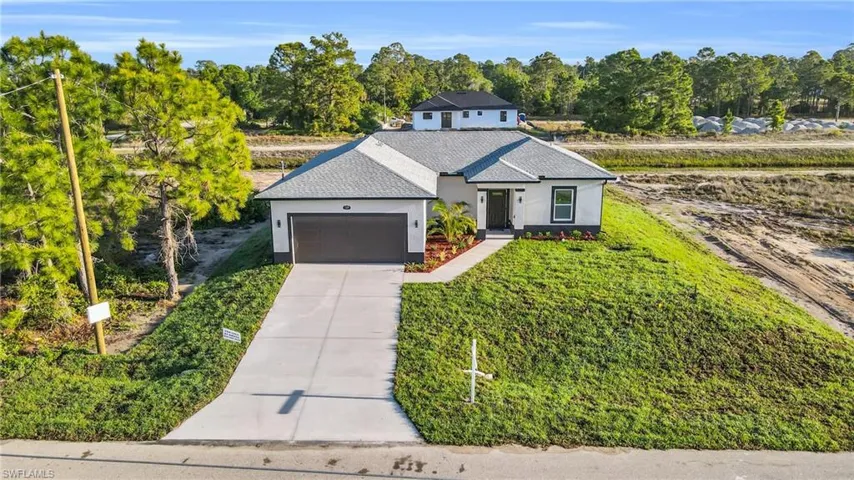 1109 Edgewood St E, Lehigh Acres, Florida 33974