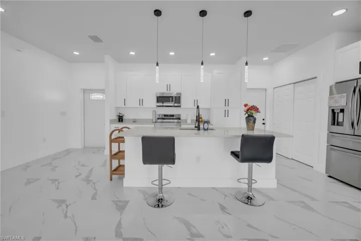 1109 Edgewood St E, Lehigh Acres, Florida 33974