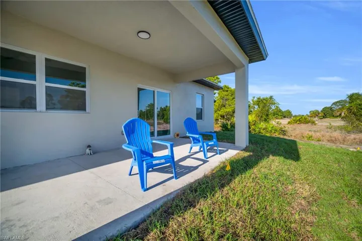 1109 Edgewood St E, Lehigh Acres, Florida 33974