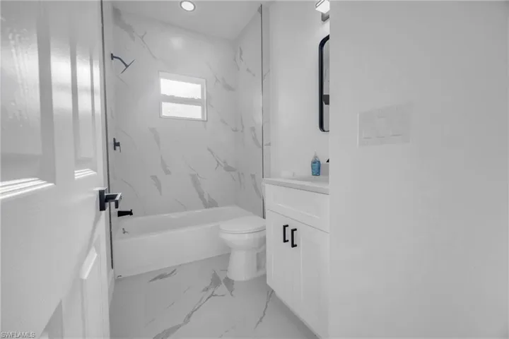1109 Edgewood St E, Lehigh Acres, Florida 33974