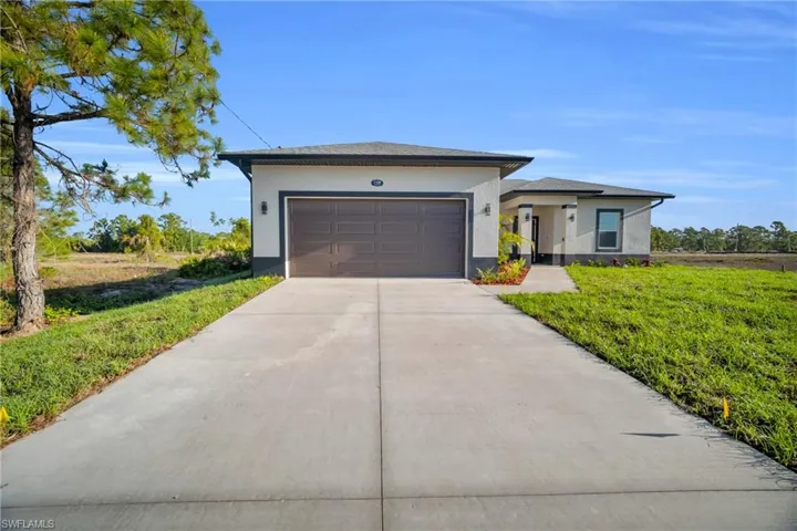 1109 Edgewood St E, Lehigh Acres, Florida 33974