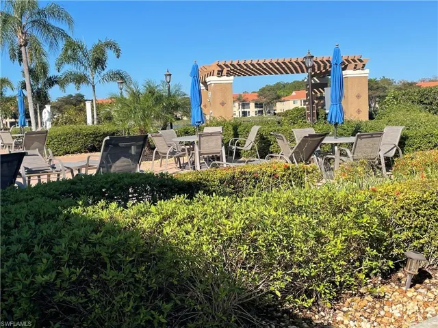 6900 Huntington Lakes CIR # 102, NAPLES FL 34119