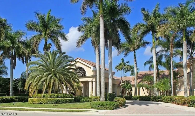 6900 Huntington Lakes CIR # 102, NAPLES FL 34119