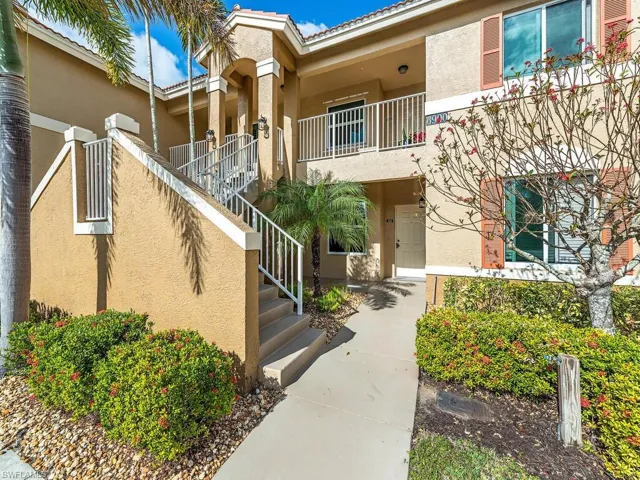 6900 Huntington Lakes CIR # 102, NAPLES FL 34119