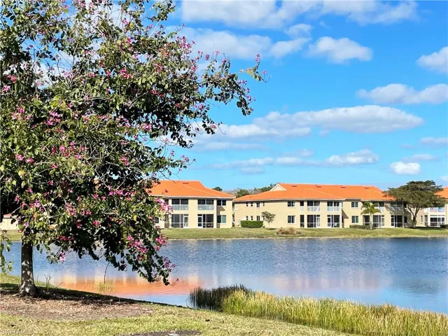 6900 Huntington Lakes CIR # 102, NAPLES FL 34119