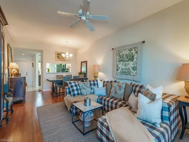 6900 Huntington Lakes CIR # 102, NAPLES FL 34119