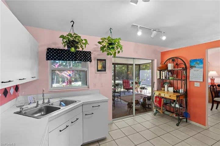 724 Grove Dr, Naples Fl 34120