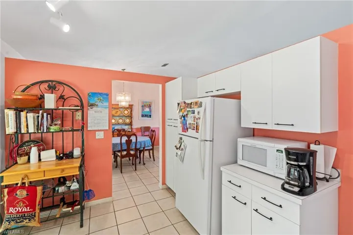 724 Grove Dr, Naples Fl 34120