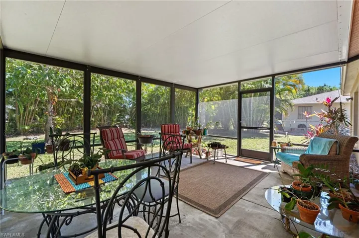724 Grove Dr, Naples Fl 34120