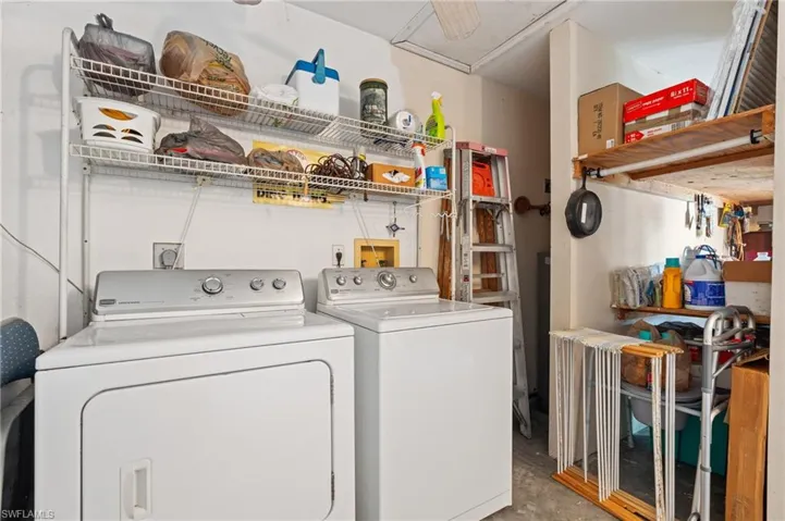 724 Grove Dr, Naples Fl 34120