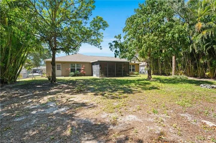 724 Grove Dr, Naples Fl 34120