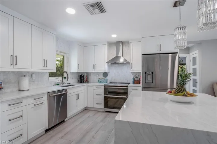 3731  Arlington  ST, Fort Myers, FL 33901