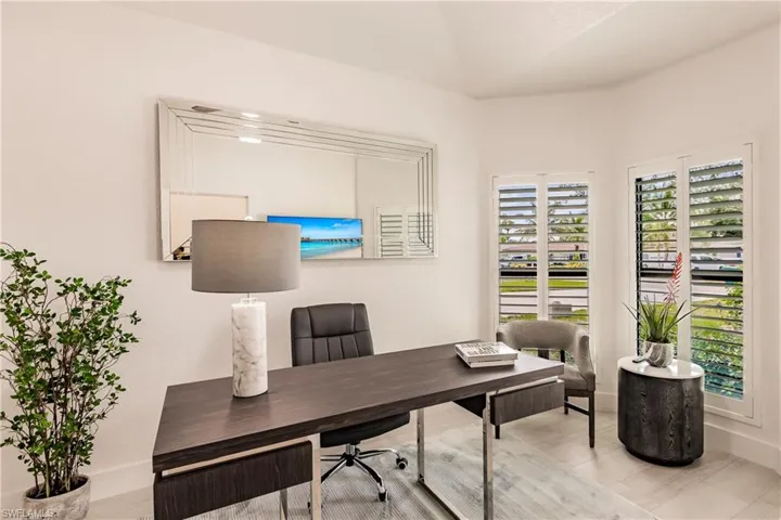 819  96th N AVE, Naples, FL 34108