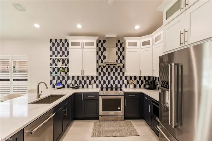 819  96th N AVE, Naples, FL 34108