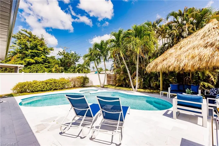 819  96th N AVE, Naples, FL 34108