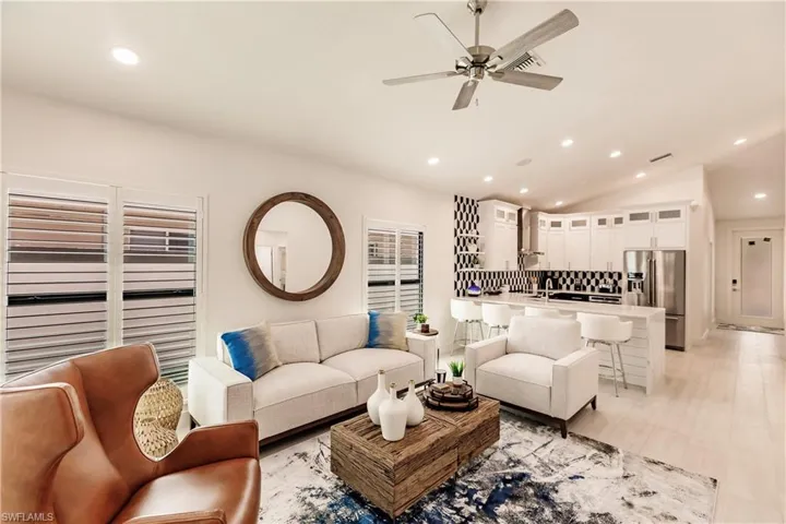 819  96th N AVE, Naples, FL 34108