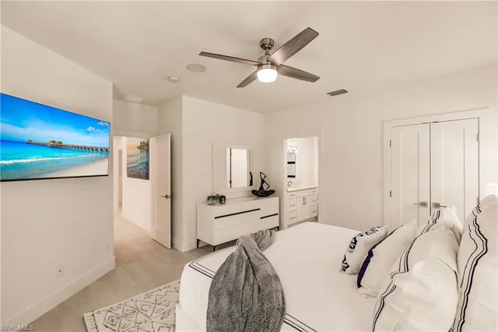 819  96th N AVE, Naples, FL 34108