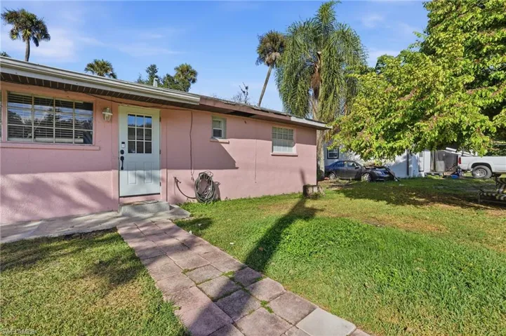 829 N Bridge  ST, Labelle, FL 33935