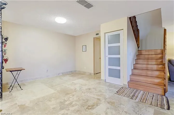 4033 Sandlewood Ln 3, Fort Myers, Florida 33907