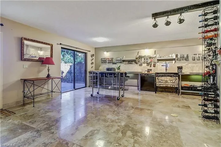 4033 Sandlewood Ln 3, Fort Myers, Florida 33907