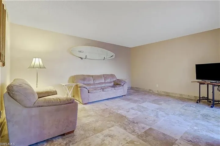 4033 Sandlewood Ln 3, Fort Myers, Florida 33907