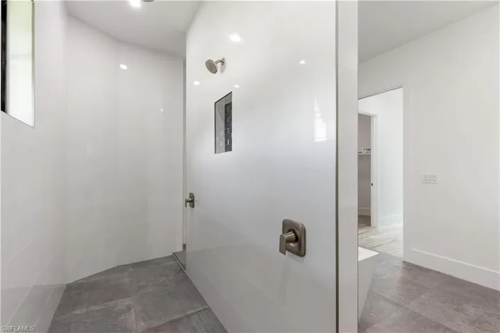 Master shower