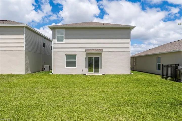 7156 Sugar Pine Way, Fort Myers, Florida 33966