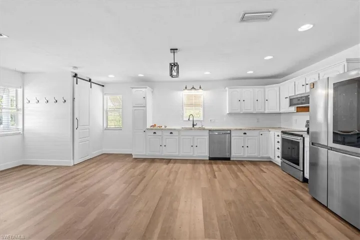 6060  Terrace  RD, Fort Myers, FL 33905