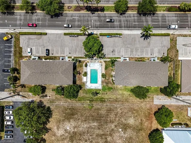 503  Cape Coral W PKWY, Cape Coral, FL 33914