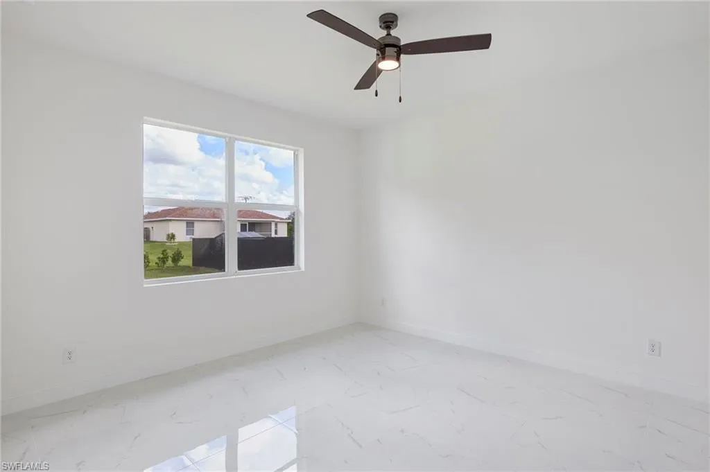 3720 18th ST, Lehigh Acres, FL 33971,225055751