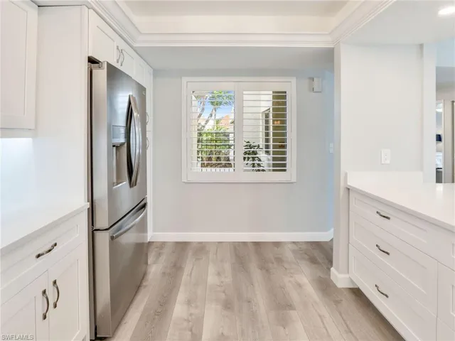 661 Windsurf Ln # 104, Naples Fl 34108