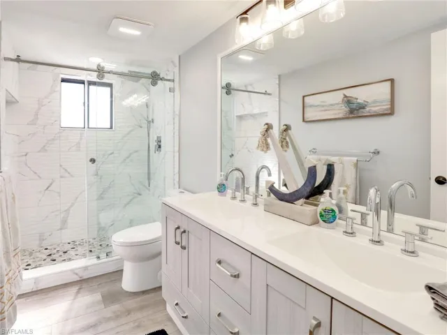 661 Windsurf Ln # 104, Naples Fl 34108
