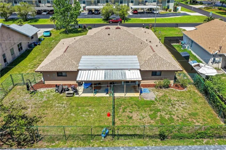 4707 Sw 8th Pl, Cape Coral, Florida 33914