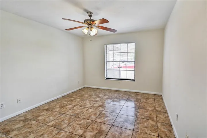 4707 Sw 8th Pl, Cape Coral, Florida 33914