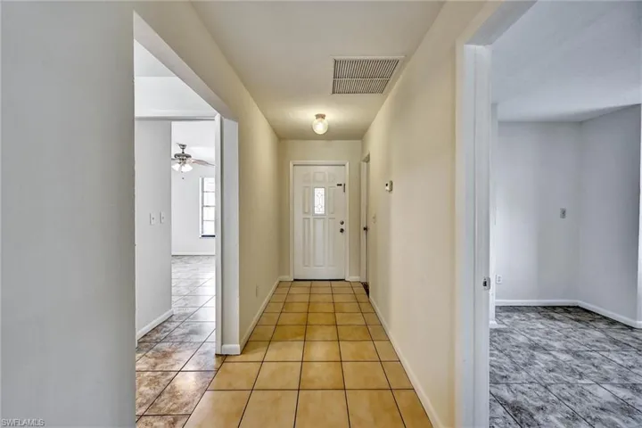 4707 Sw 8th Pl, Cape Coral, Florida 33914