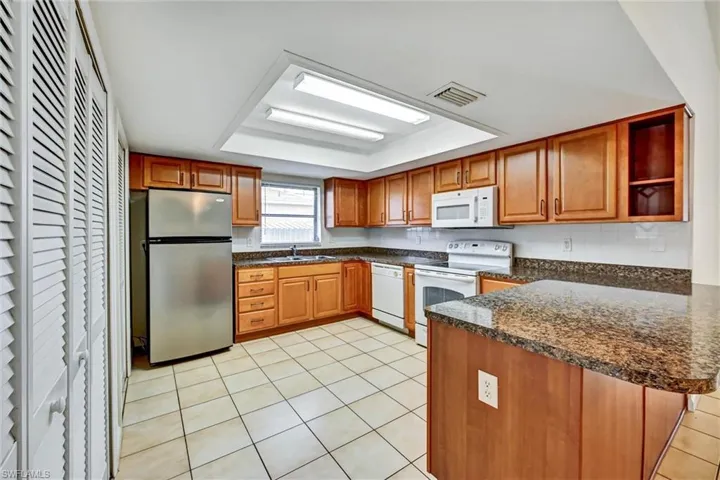 4707 Sw 8th Pl, Cape Coral, Florida 33914