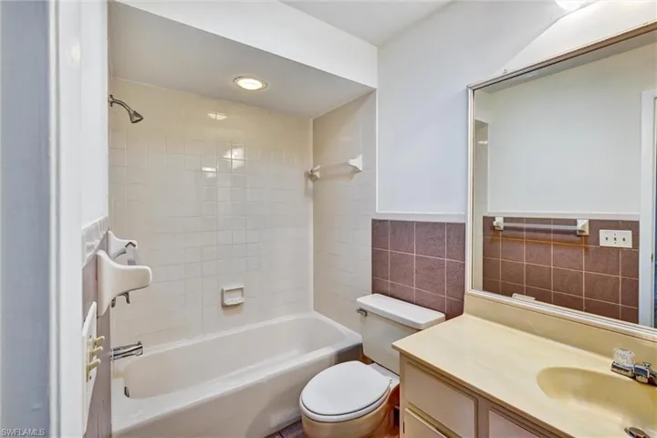 4707 Sw 8th Pl, Cape Coral, Florida 33914
