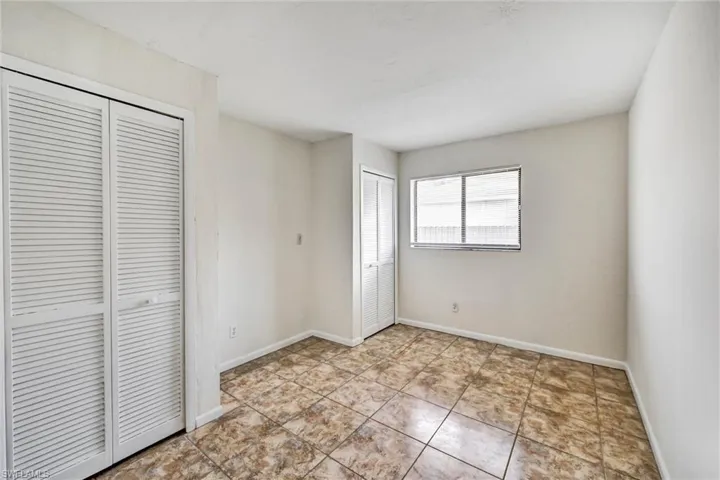 4707 Sw 8th Pl, Cape Coral, Florida 33914