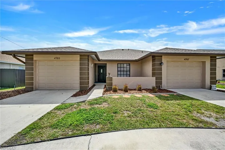 4707 Sw 8th Pl, Cape Coral, Florida 33914