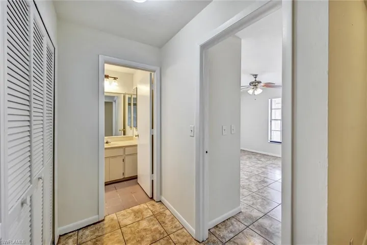 4707 Sw 8th Pl, Cape Coral, Florida 33914