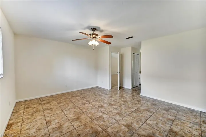 4707 Sw 8th Pl, Cape Coral, Florida 33914